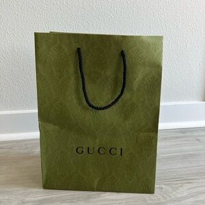 Gucci shopping bag